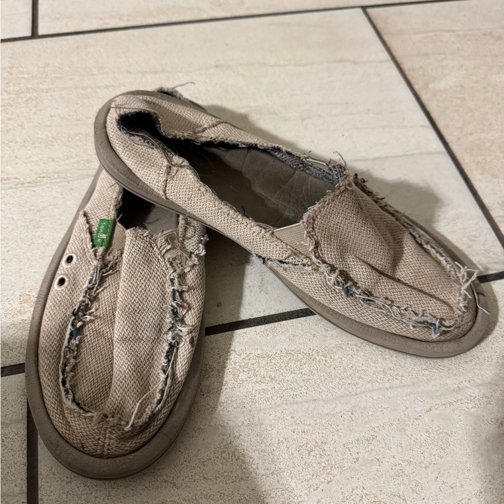 Sanuk Frayed Tan Canvas Slip-Ons